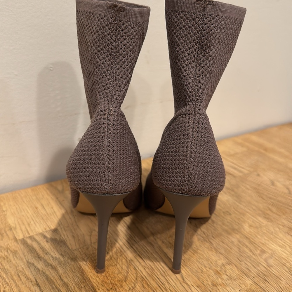 Charles by Charles David Taupe Knit Peep Toe Stiletto Booties Size 6 - Picture 6 of 9